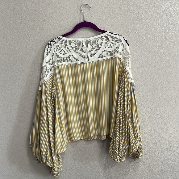 BYSI Women’s Blouse Cropped Bell Sleeves Lace Boho Size S Yellow Striped - Picture 6 of 11